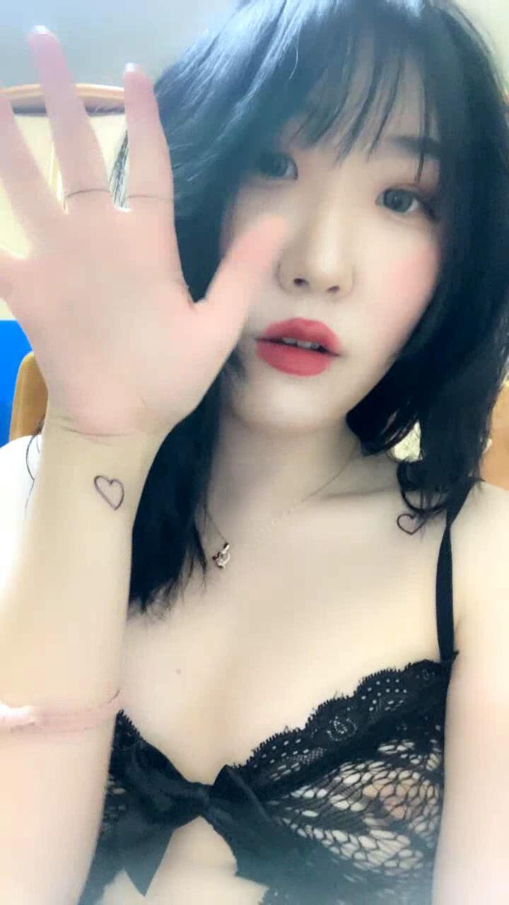 BJ 이아롱 꼬추빨고 정지 KAV - forbidden Korean BJ video